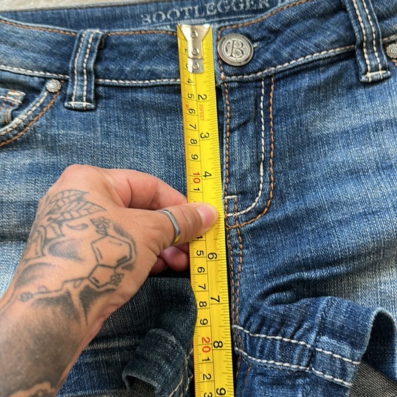 Denim shorts - Picture 4 of 7